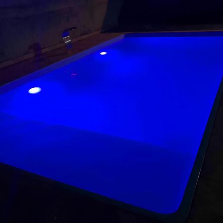 Casa Com Piscina Em Bertioga Bem Proxima Ao Mar Com 2 Suites E Internet 외부 사진